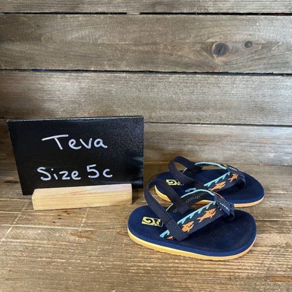Childrens Little Kids Teva Navy Blue Shark Fish Thong Sandals Flip Flops Size 5C - Picture 1 of 6
